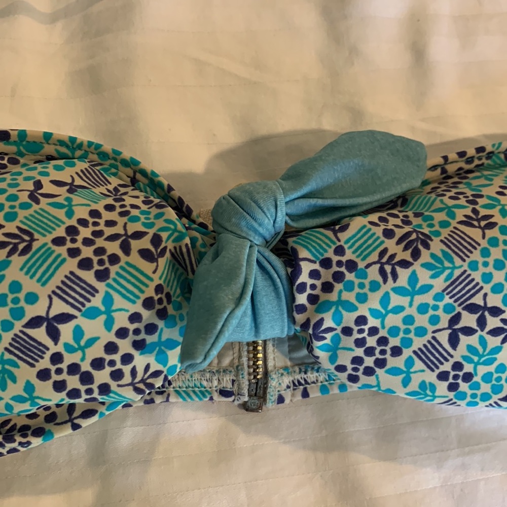 Marc Jacobs Bikini Top - Picture 2 of 5